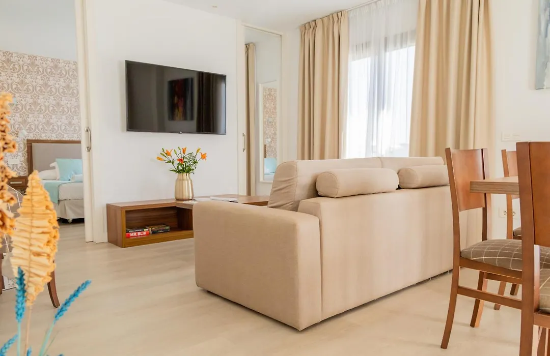 Porto Drach Aparthotel & Suites-1