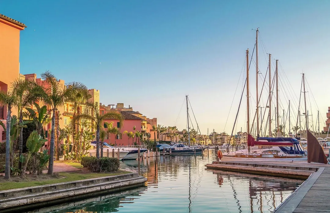Hotel Encinar De Sotogrande-1