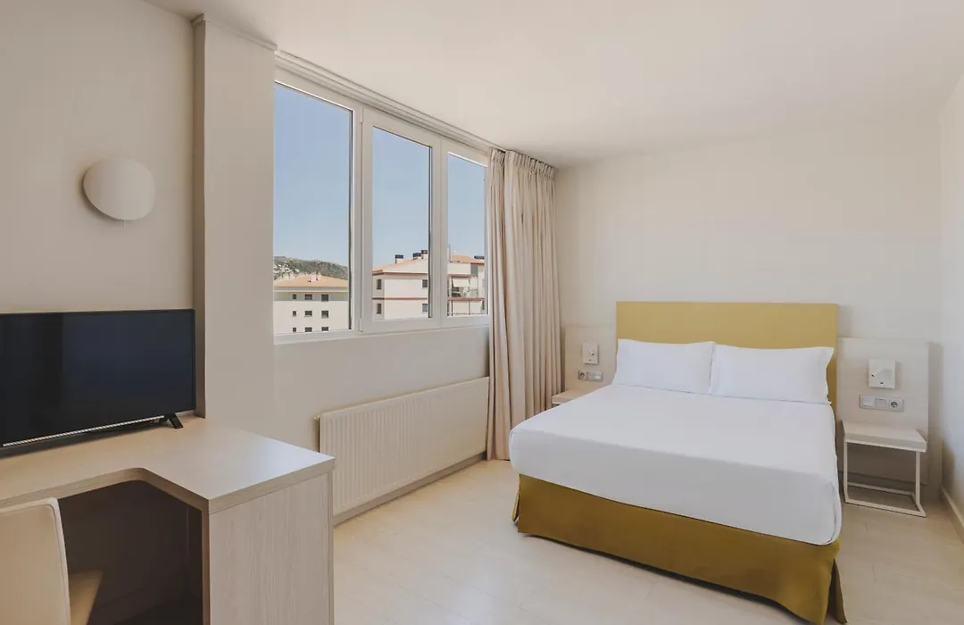 Hotel Mediterraneo-1