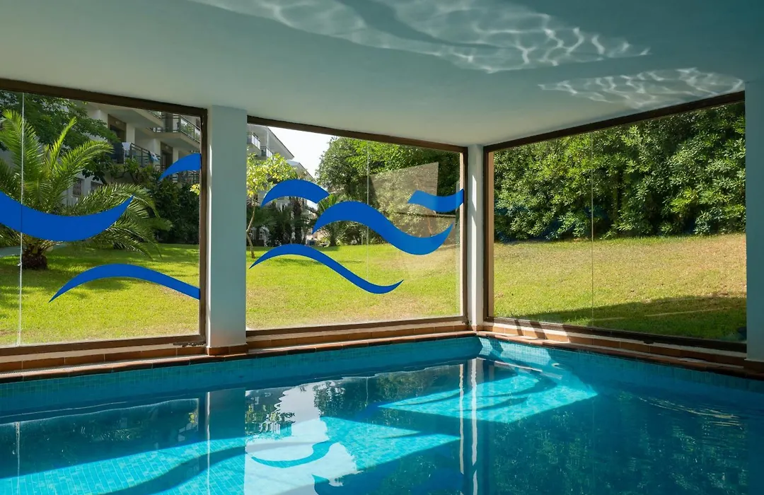 Guya Wave Hotel (Adults Only)-1
