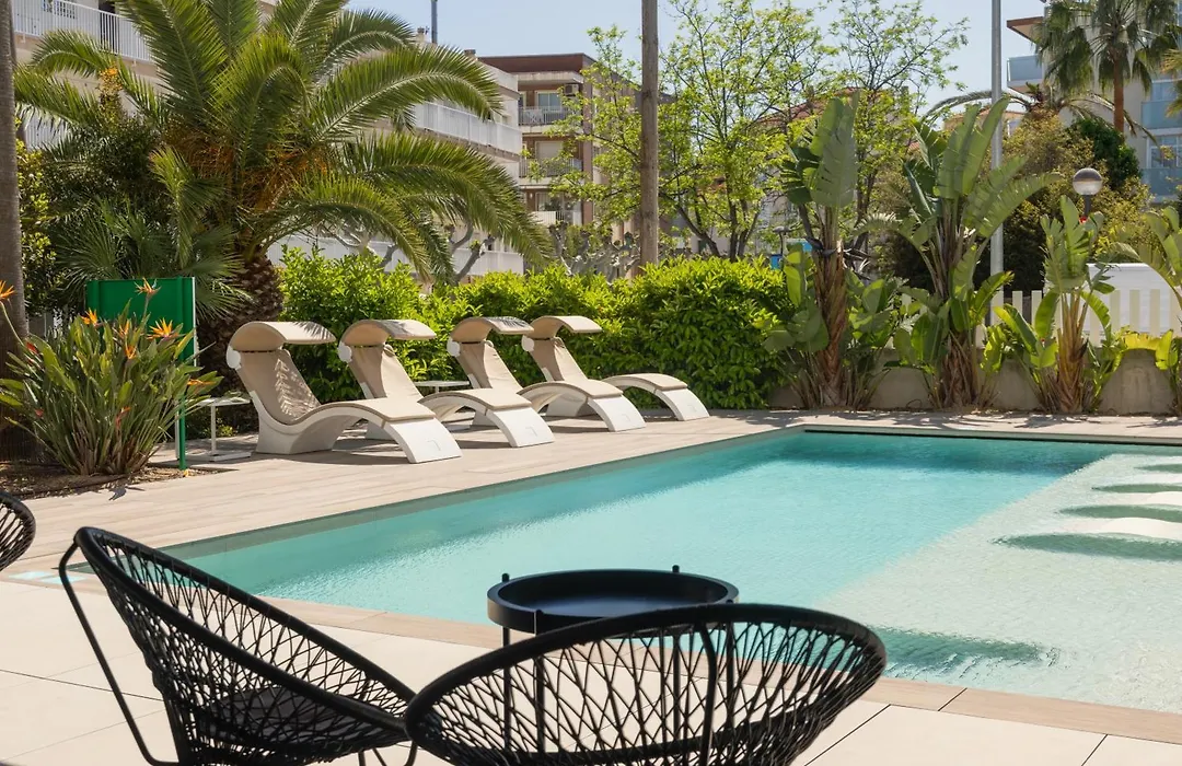 Instants Boutique Hotel (Adults Only)-1