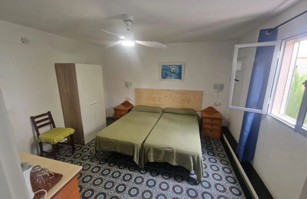 Hostal Maxorata-1