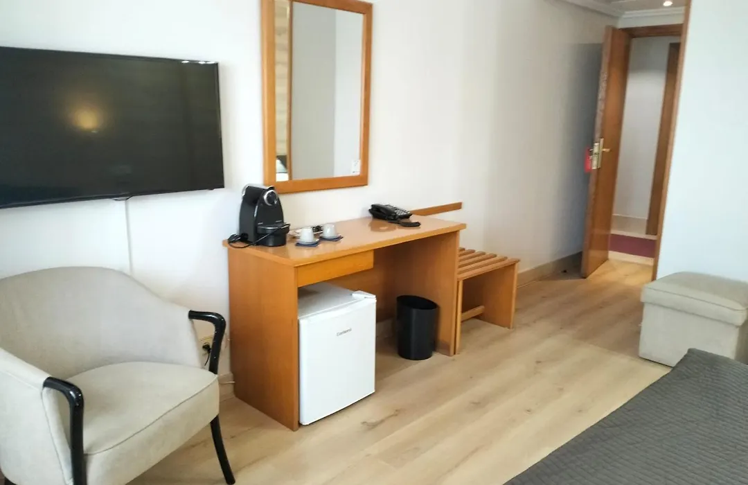 Hotel Helmantico-1