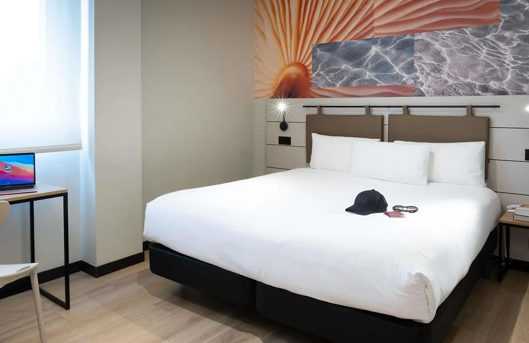 Ibis Styles Santander-1