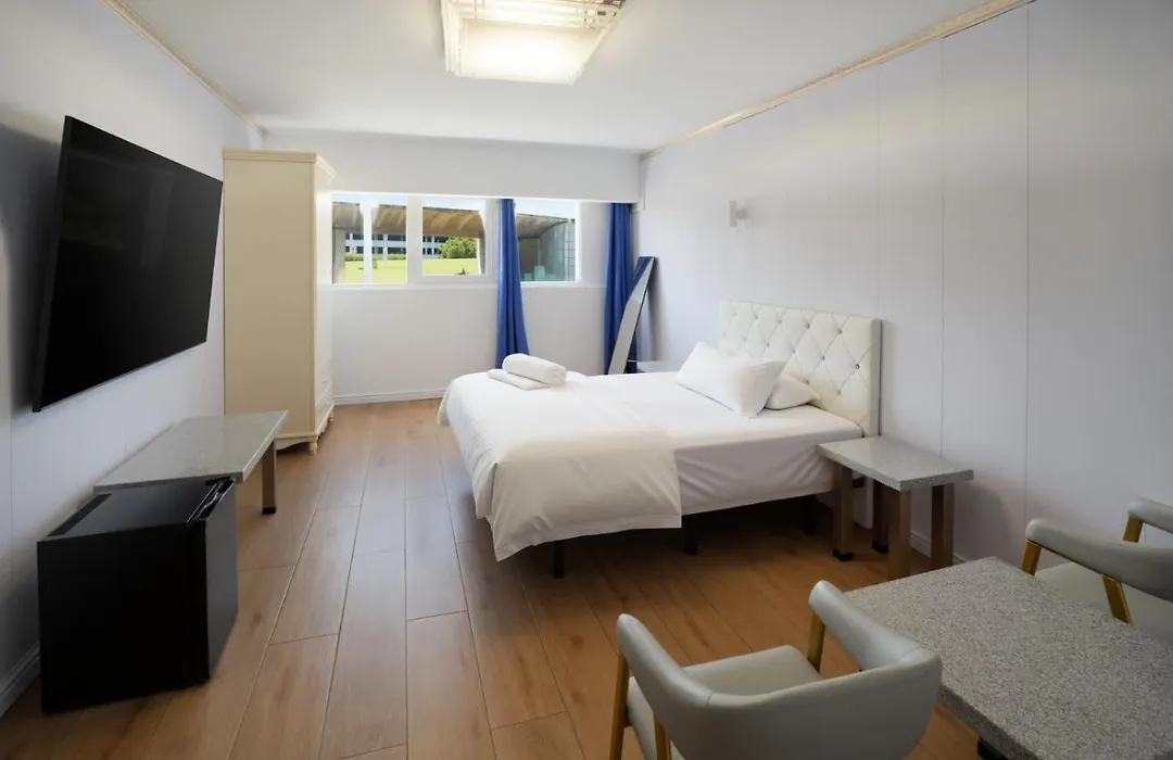 Hotel Aviacion-1