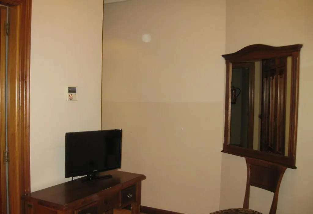 Hostal Granada-1