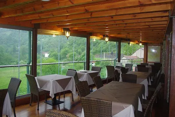 Hostal Monte Rio-1
