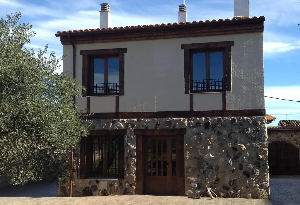 Casa Rural El Olivar de Valdefuentes-1