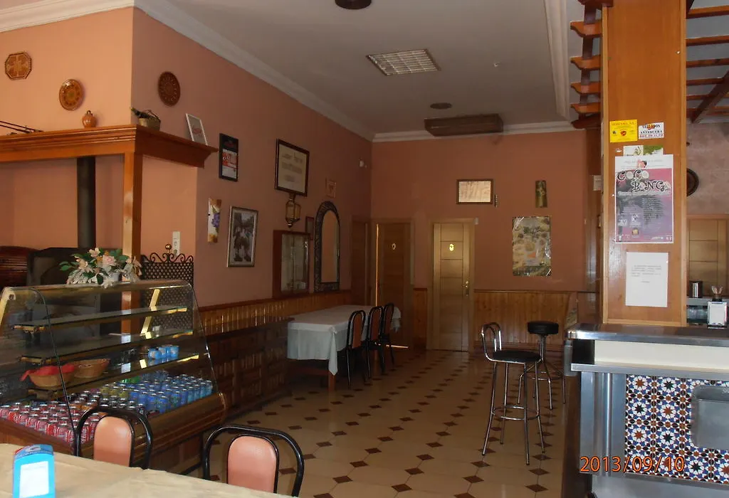 Hostal Restaurante Las Rejas-1