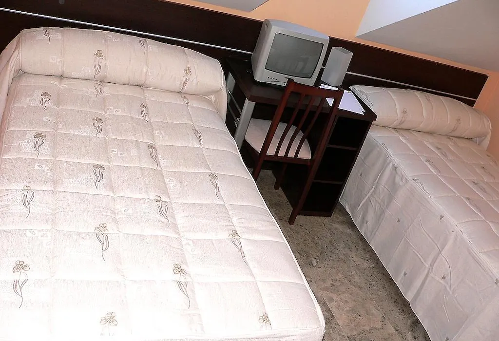 Hostal Frasca By Vivere Stays-1