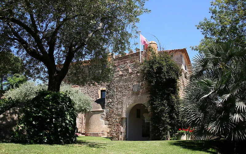 Hotel Castell De L'Oliver-1