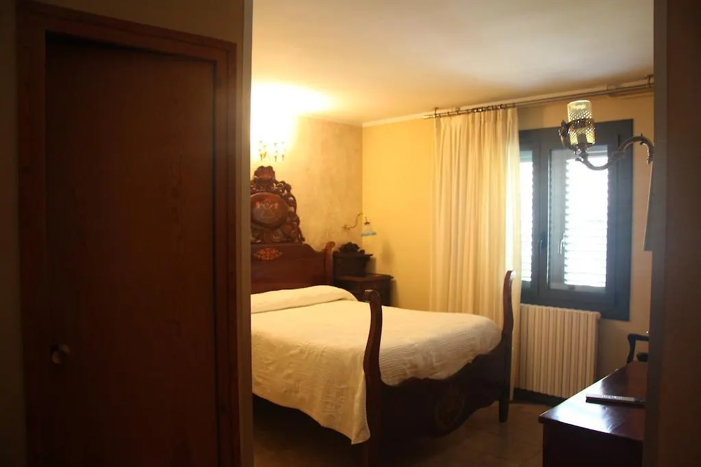 Fonda Sala-1