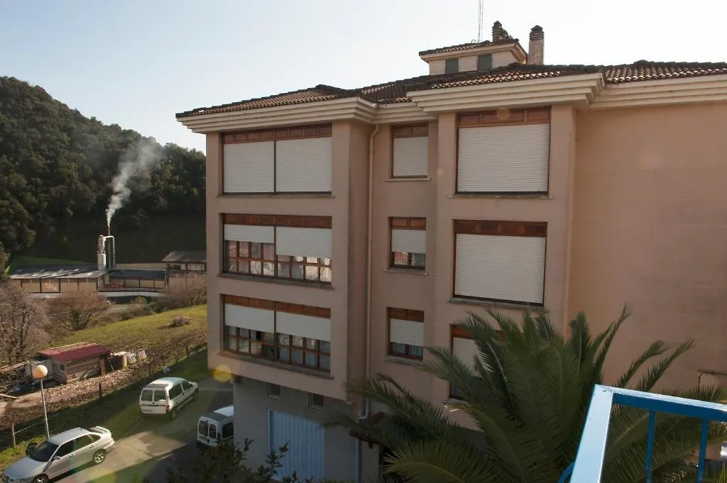 Hotel Txaraka-1