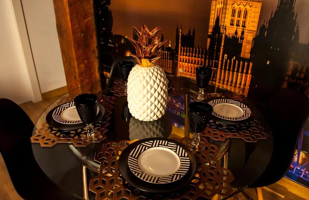 Apartamentos Art Suite Santander-1