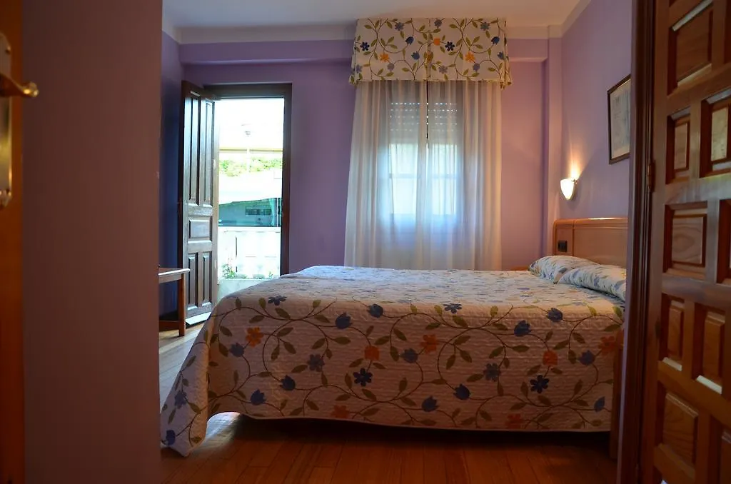 Hotel Surfances-1