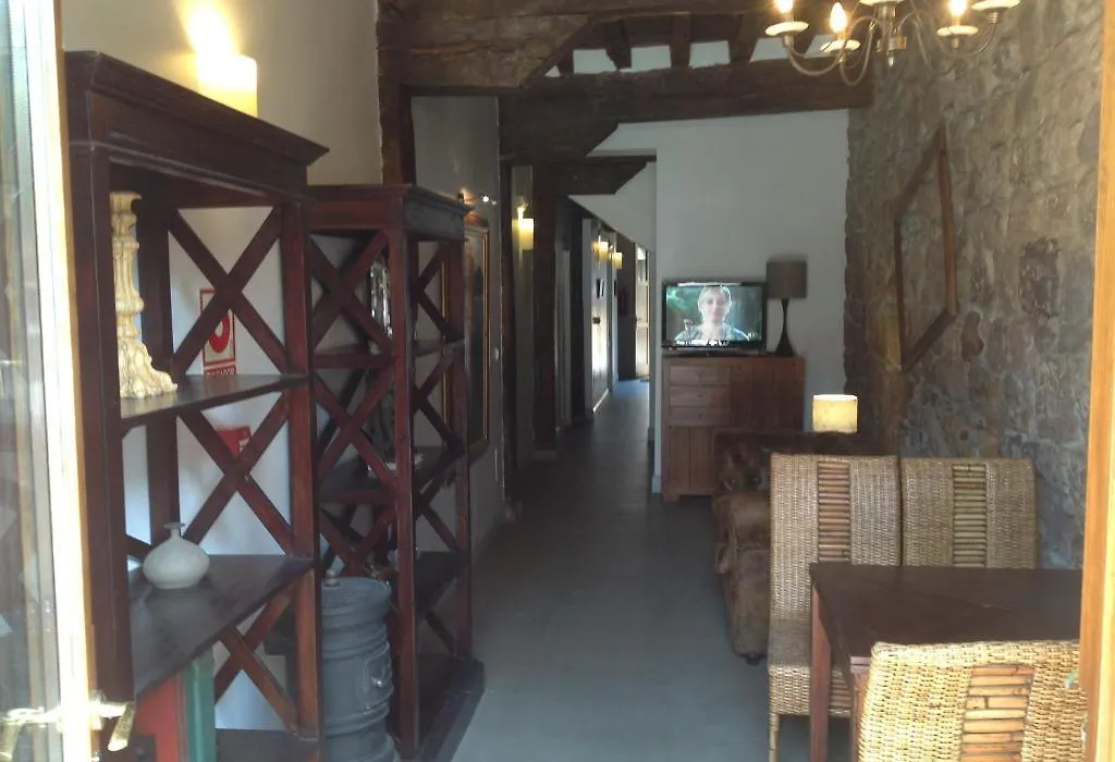 Apartamentos Rurales La Villa de Piedra-1