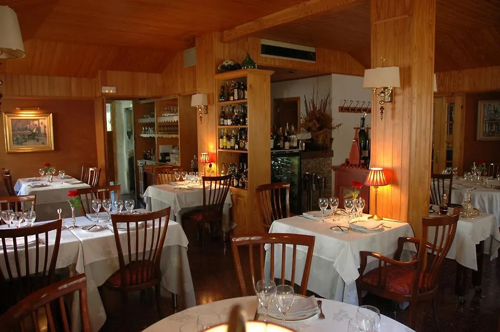 Hotel Els Puis-1