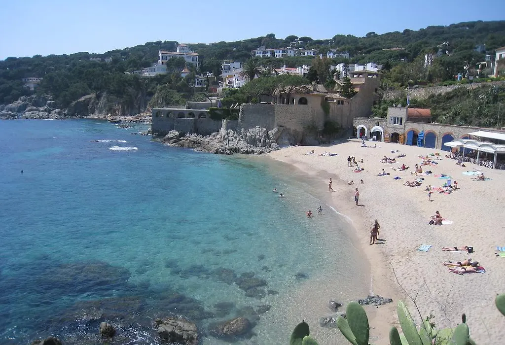 Apartamentos Port-Pelegri-1