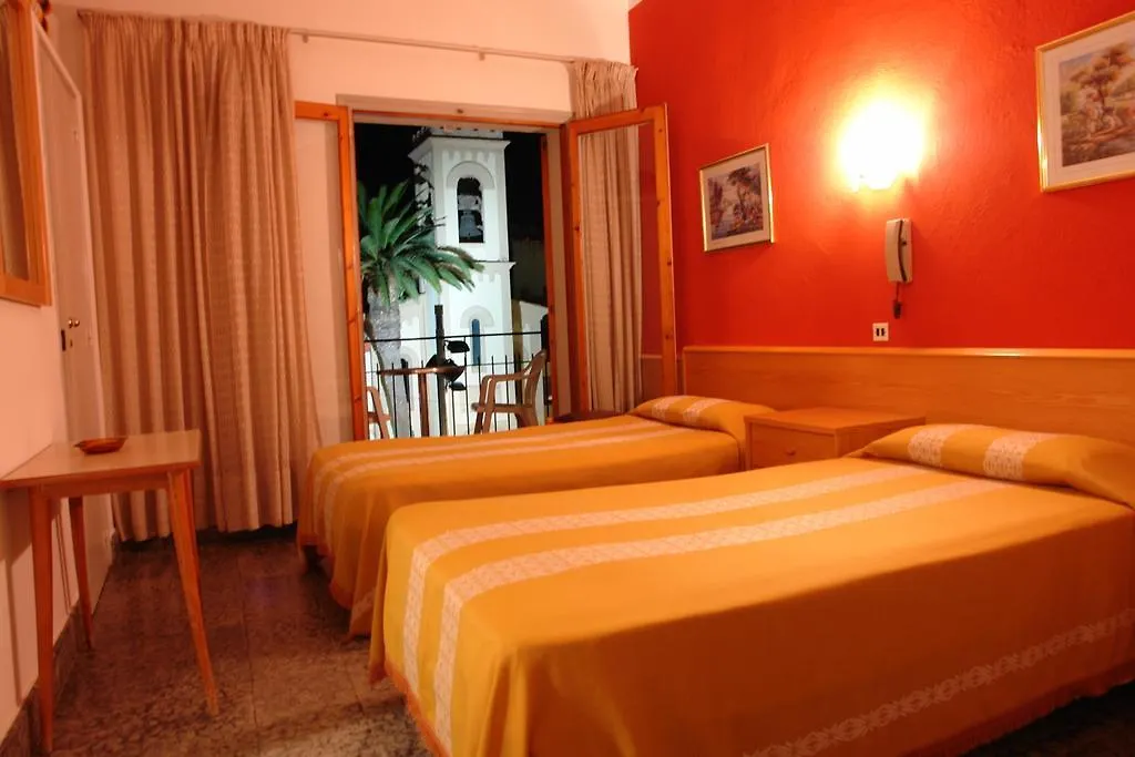 Hotel Coral-1