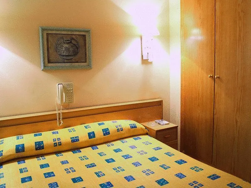 Hotel Trapemar Silos-1