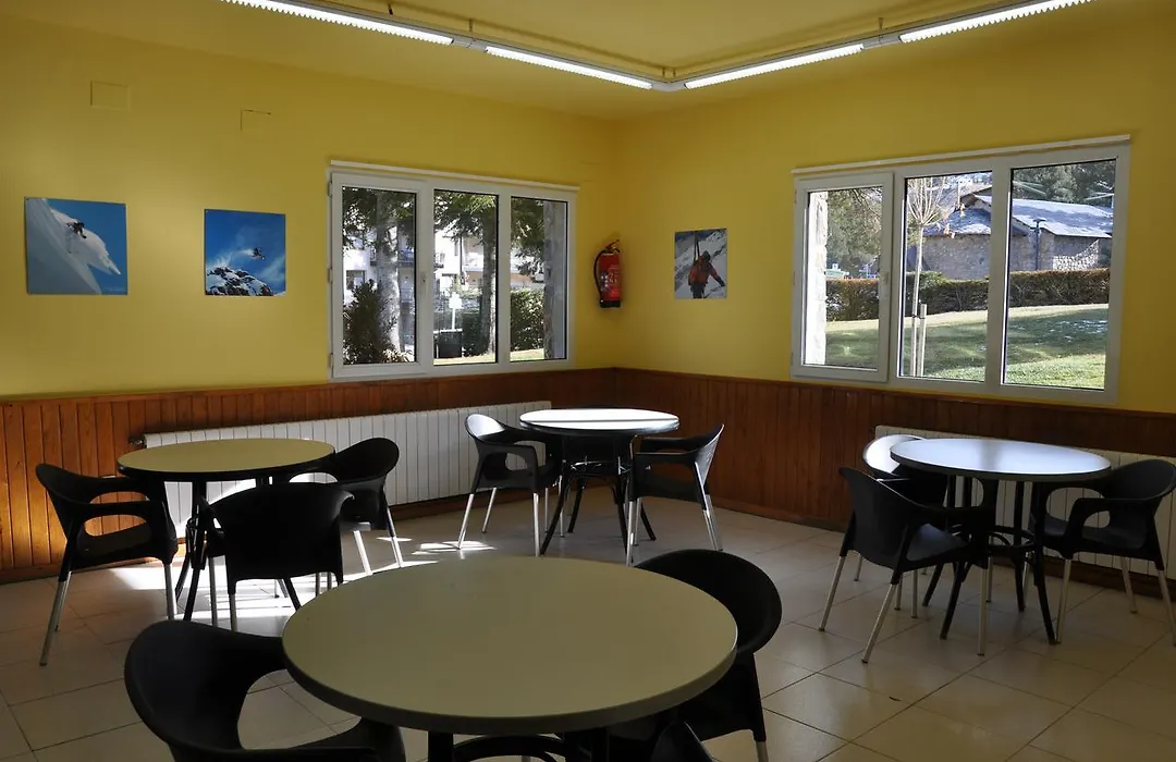 Alberg Residencia Esportiva Els Isards-1