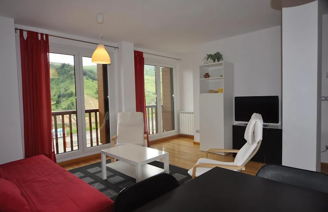 Apartamentos Tirol-1
