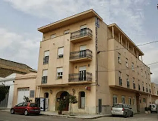 Hotel Montesa-1