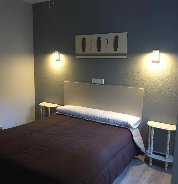 Hostal Rosales-1