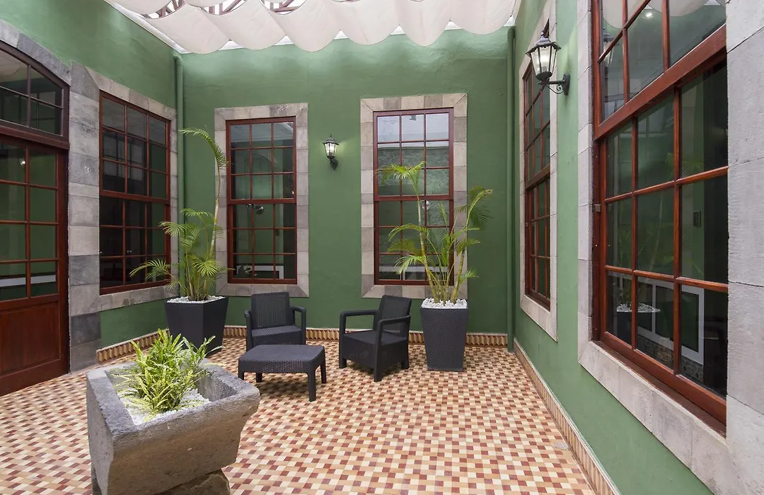Hotel Emblemático Arucas-1