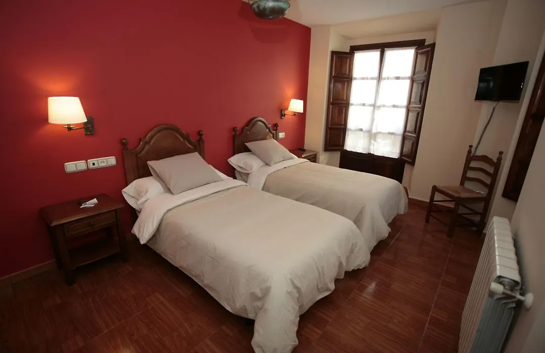 Hotel Piloñés-1