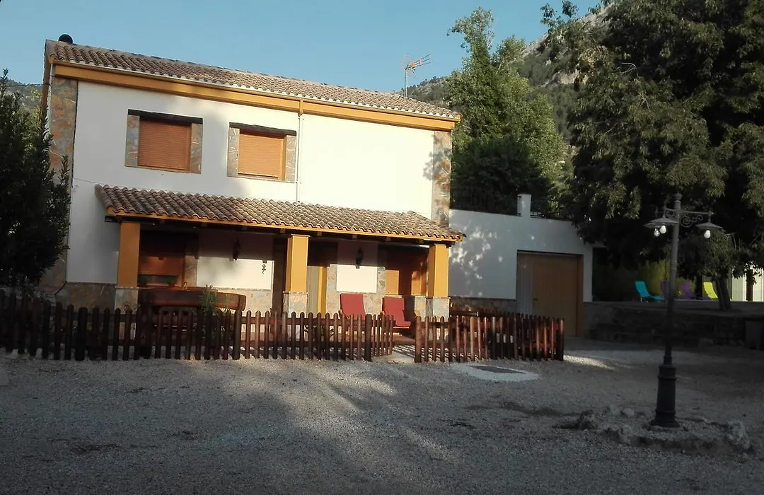 Alojamiento Rural Casa Fuente del Prado-1