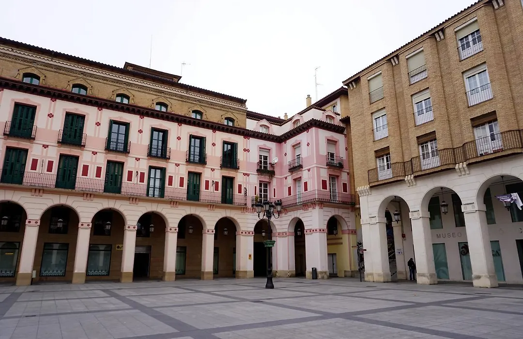 Apartamento Huesca en Paseo Ramón y Cajal-1