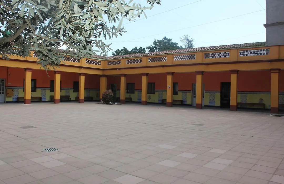 Casa De Colonies Mogent-1