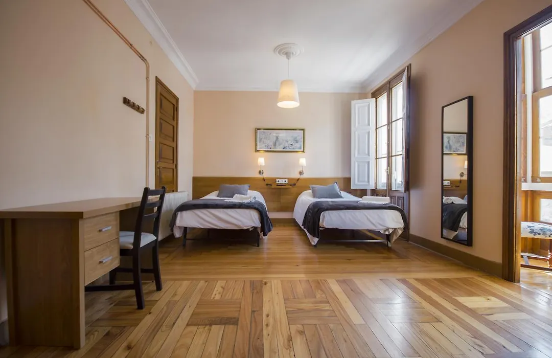 La Posada de La Casona de Sarria-1