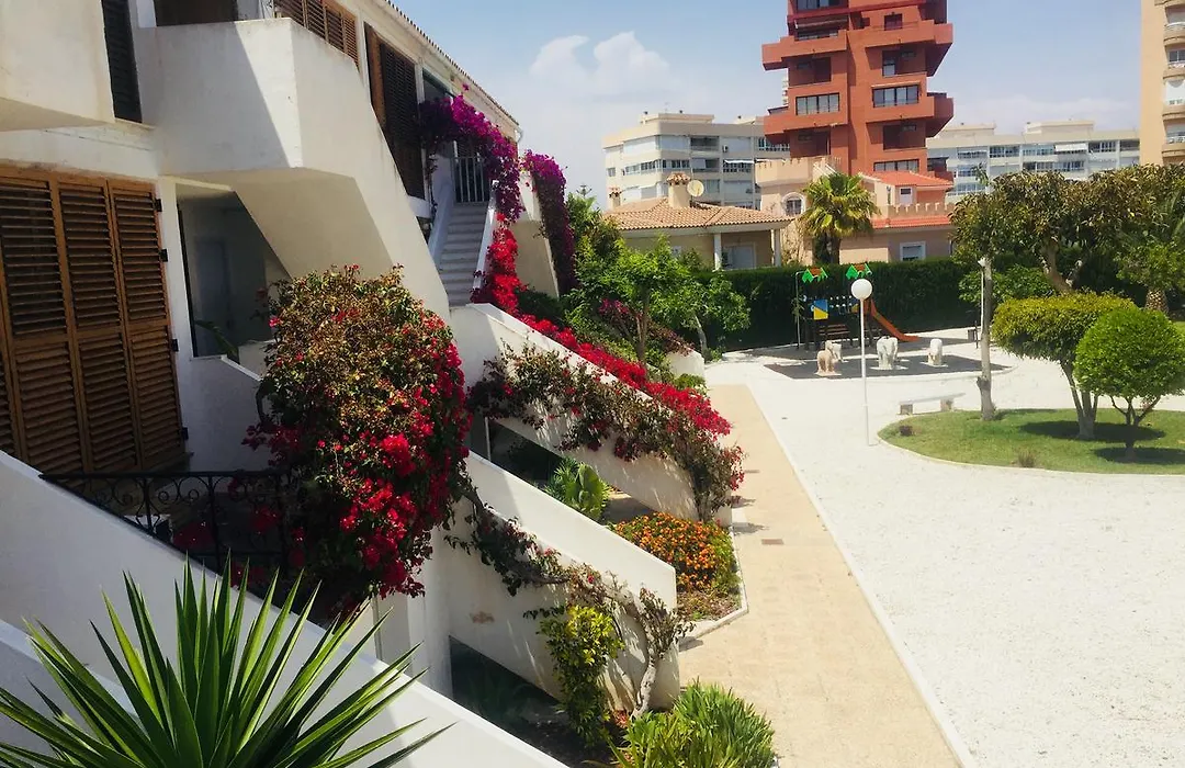 Hostal Bahia Alicante-1
