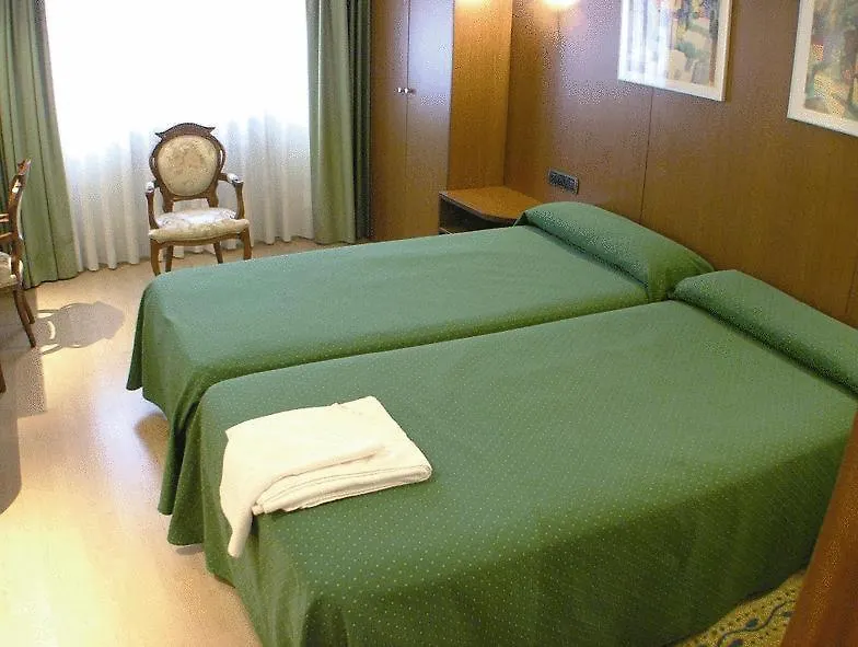 Hotel Leon-1