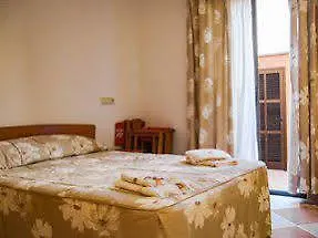 Apartamentos Can Pep-1