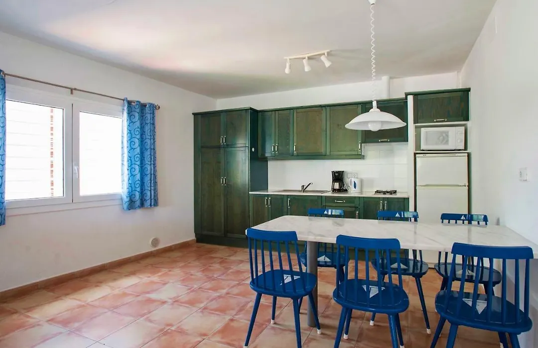 Apartaments El Berganti En Canyelles Petites-1
