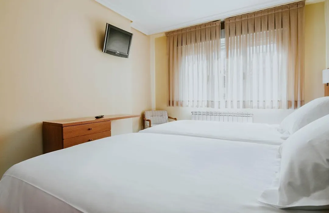 Hotel Isasa-1