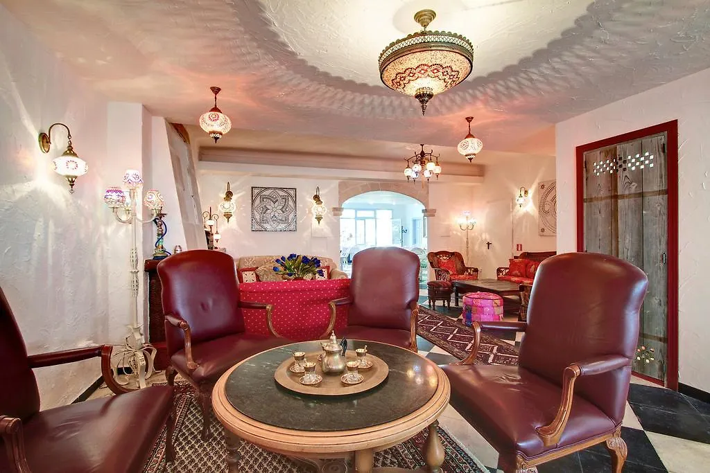Hostal Paris-1