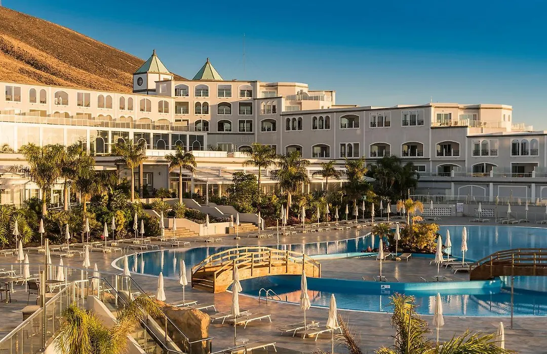 Royal Palm Resort & Spa - Adults Only-1