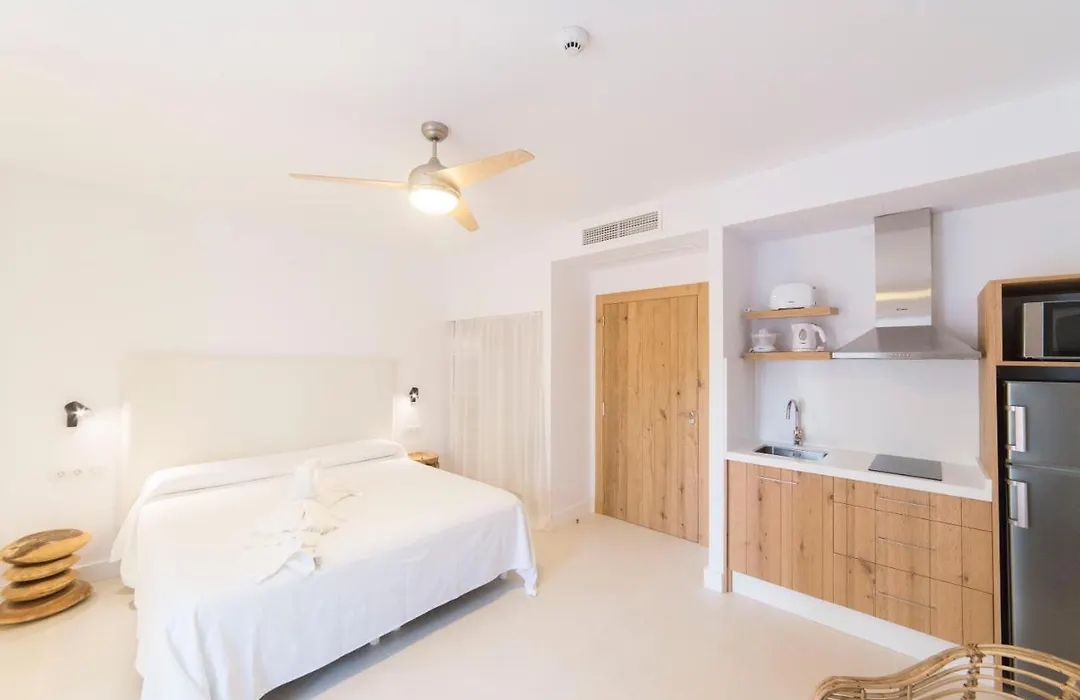 Sa Cala Suites-1