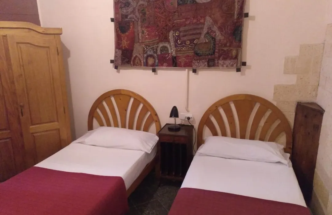 Hostal Corona-1