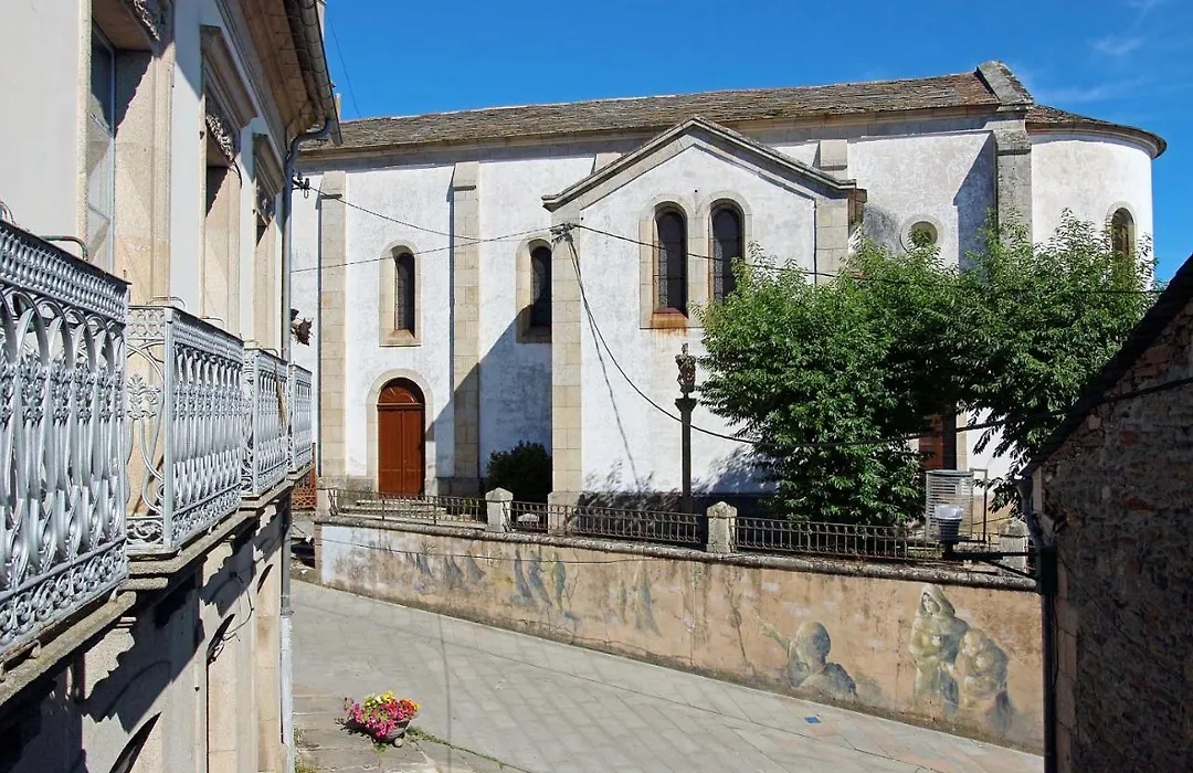 Aqua Rooms Sarria-1