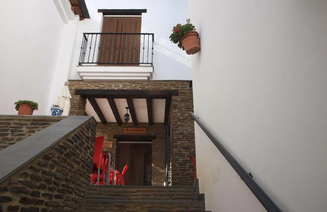 Apartamentos El Mirador-1