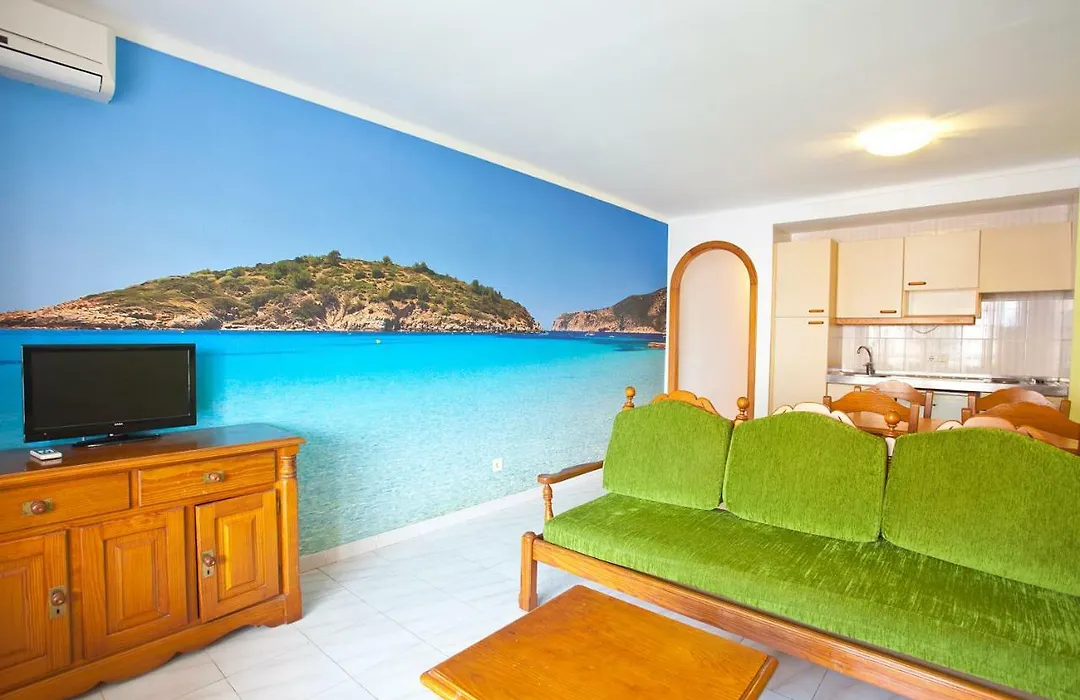 Apartamentos Sol y Mar-1