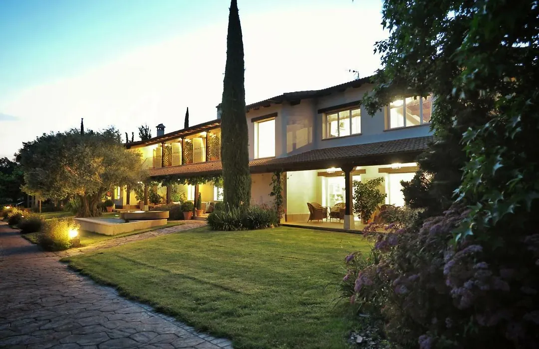 Lalisea-1