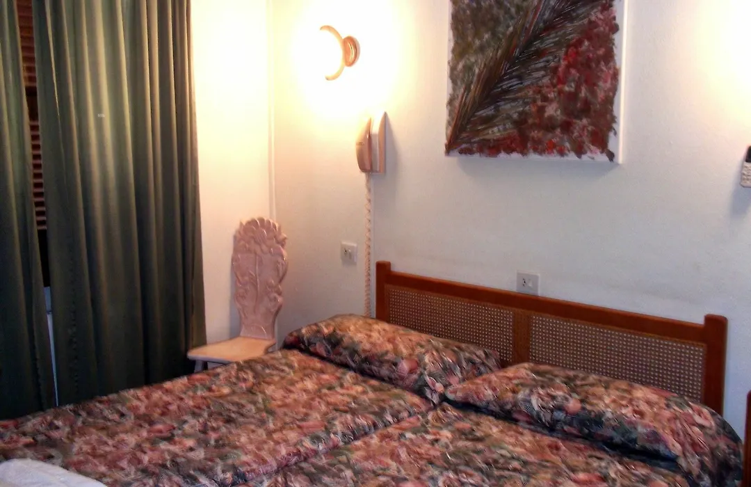 Apartamentos Osa Menor-1