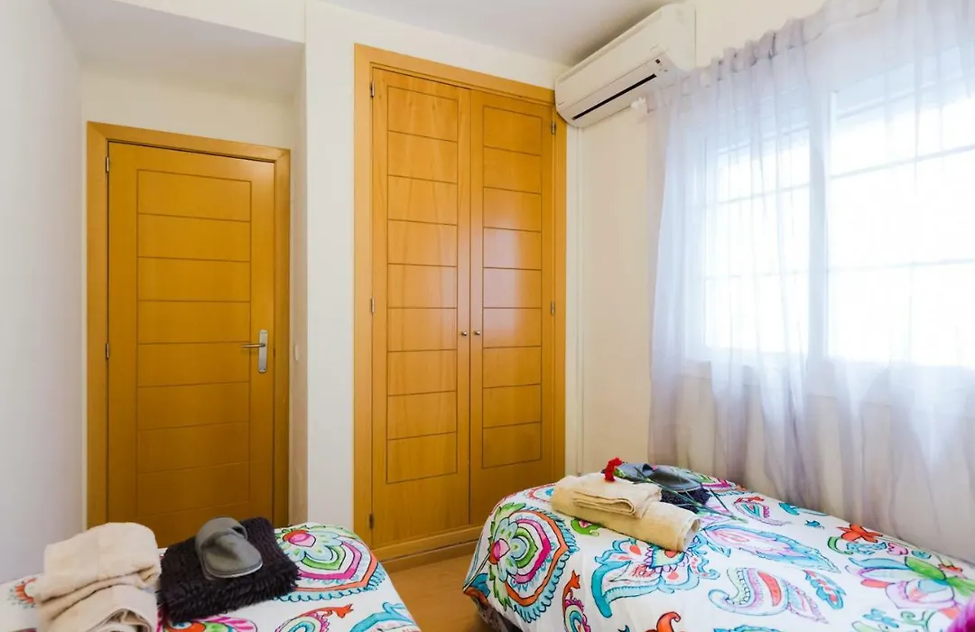 Precioso Apartamento la Marina-1