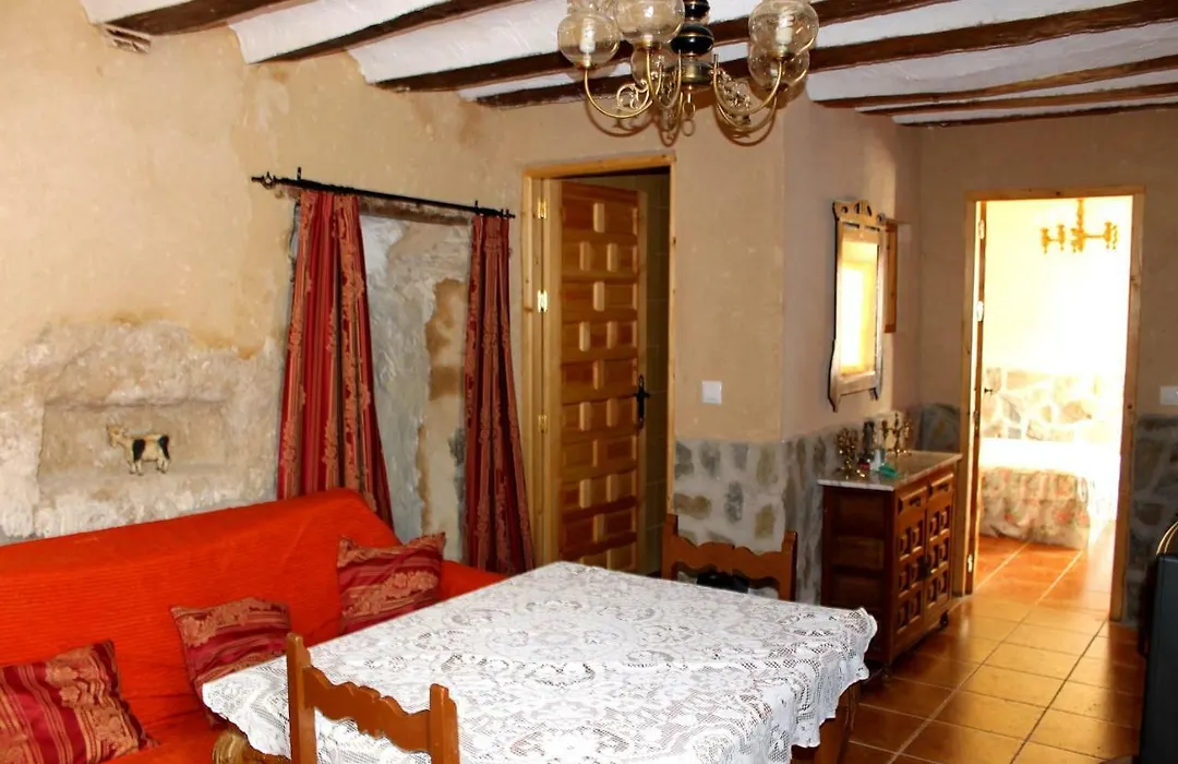 Casa Rural con Jacuzzi Paraíso del Júcar-1